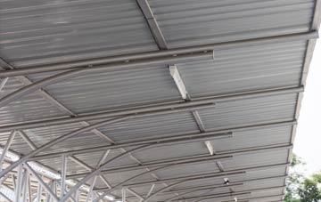 installing Iping metal roofing